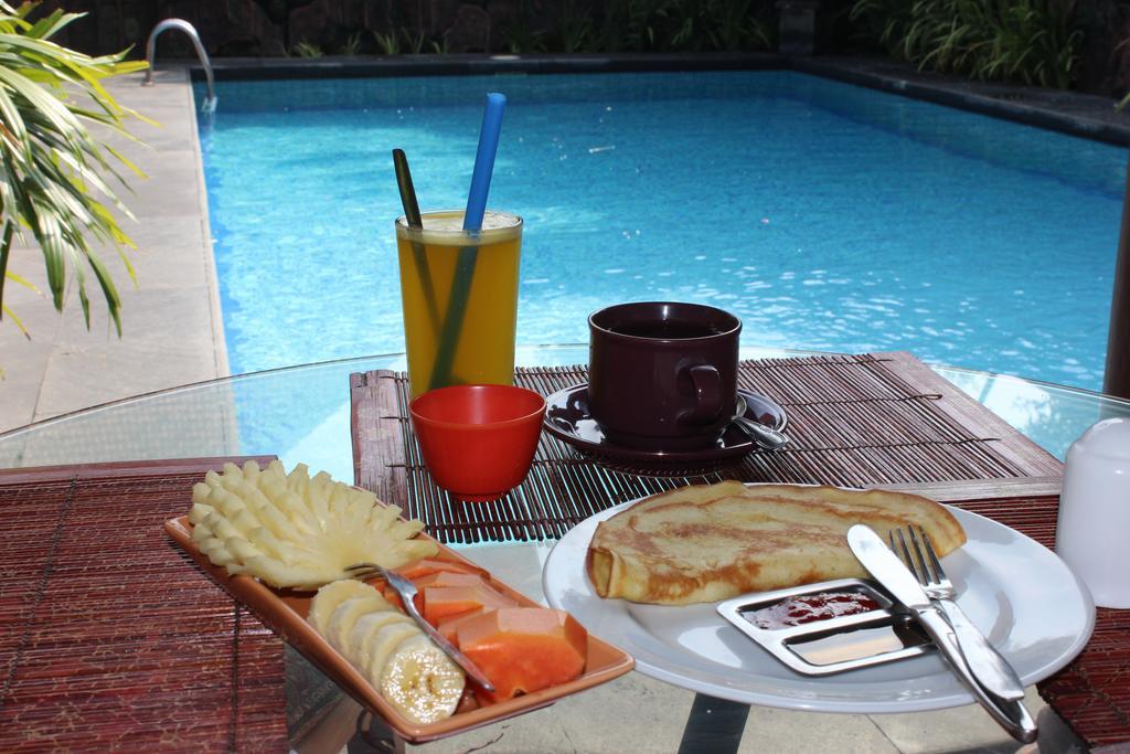 Prambanan Guesthouse ジョグジャカルタ エクステリア 写真