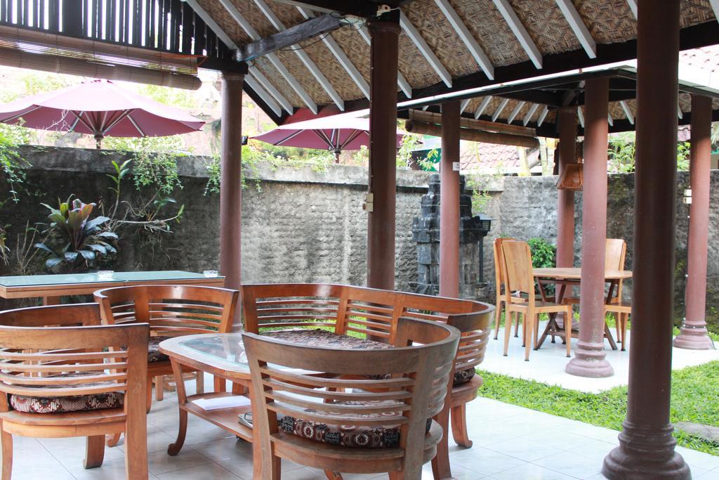 Prambanan Guesthouse ジョグジャカルタ エクステリア 写真